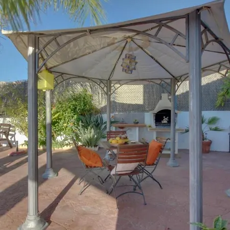 Cortijo El Pino Ferienhaus *